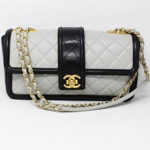 Chanel #45581 CC Flap Quilted Crossbody